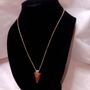 Beautiful 18" Goldtone Arrow Pendant Necklace NWOT